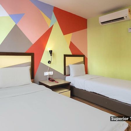 Hotel Weilia Malacca Exterior foto